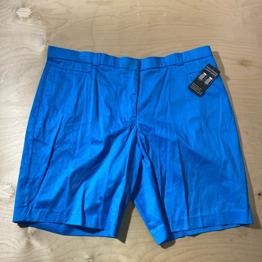 George Womenās Blue Shorts 24 W (MR)